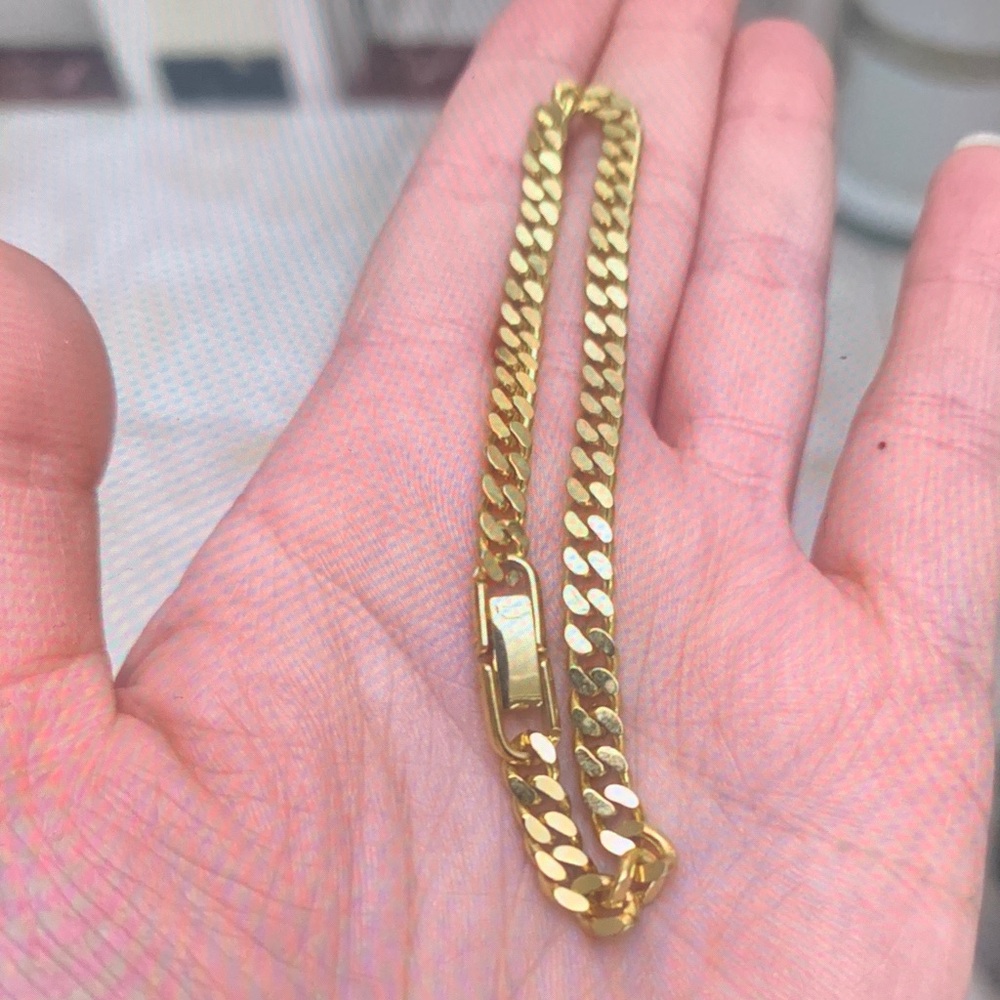 Gold Chain Bracelet - Picture 2 of 5